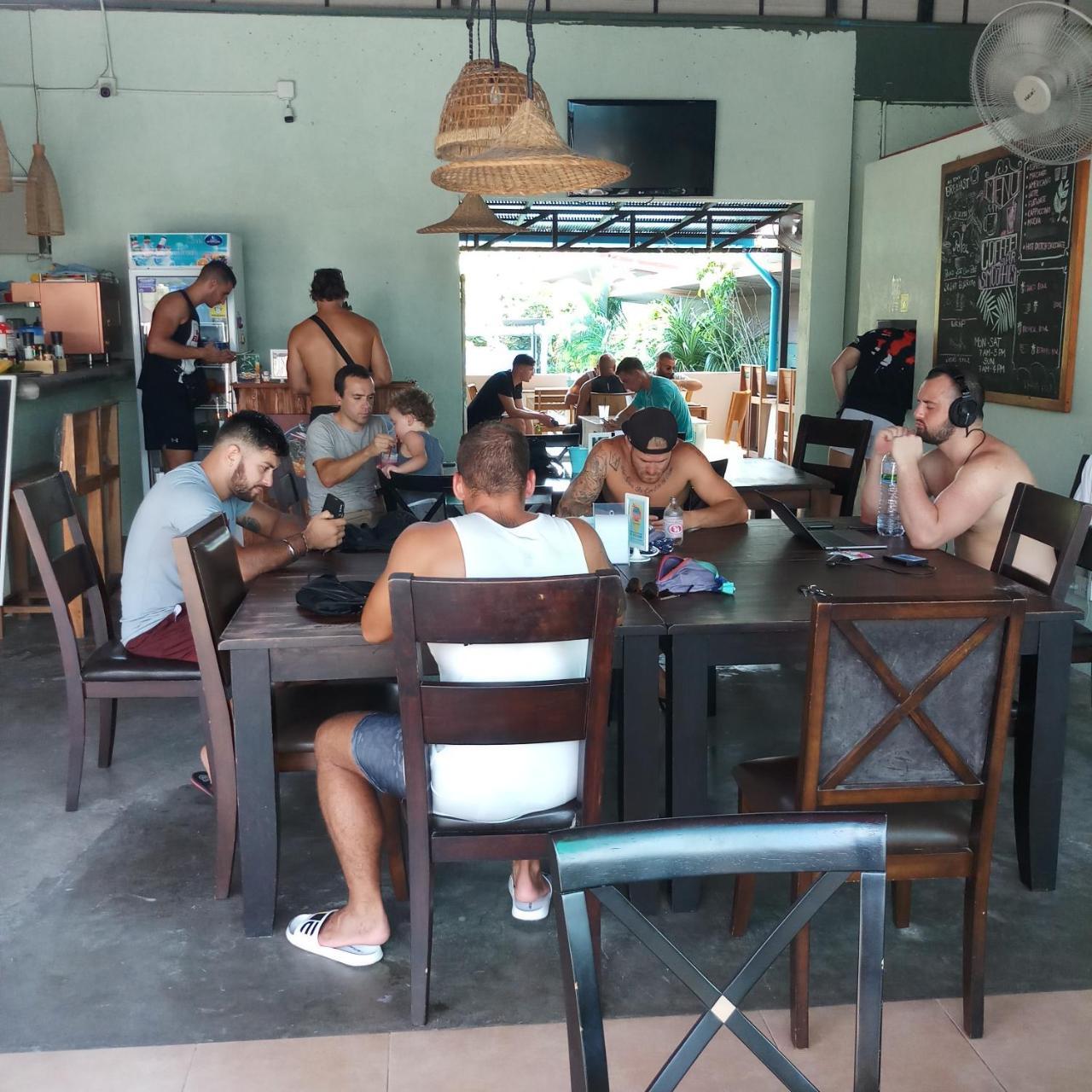 Six Pack Cottage Chalong Bagian luar foto